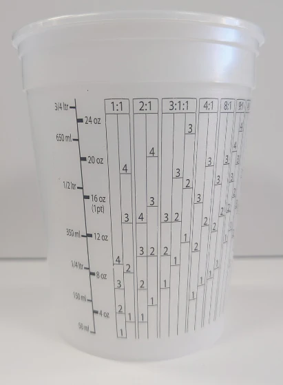 Mix' n Measure White 1 qt. Plastic Paint Pail - Image 2
