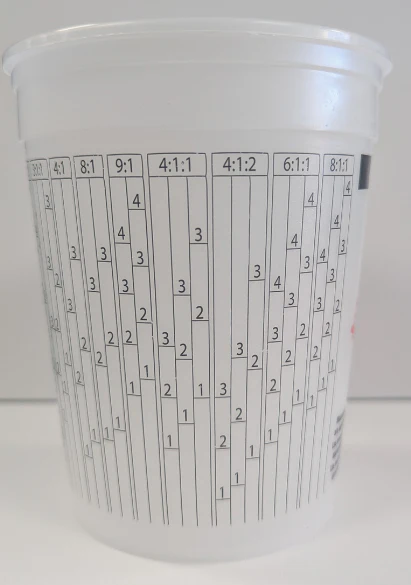 Mix' n Measure White 1 qt. Plastic Paint Pail - Image 3